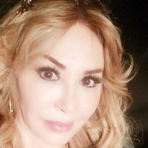 Meet your Posher, Ines